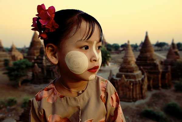 Burmese girl.jpg